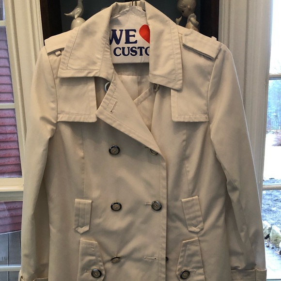 Calvin Klein White Trench coat - Picture 2 of 4